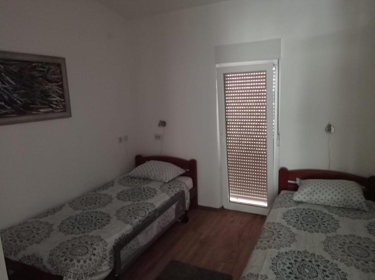 Apartamento Ap Jurisic Bibinje Exterior foto